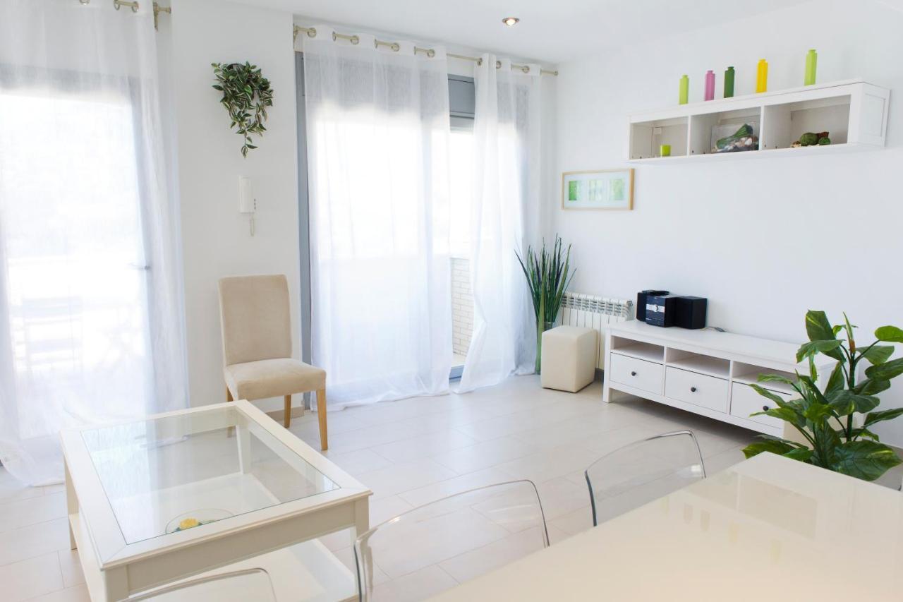 Tranquil Duplex In Sitges, Barcelona,Sea Views, Parking, Terrace Apartman Kültér fotó