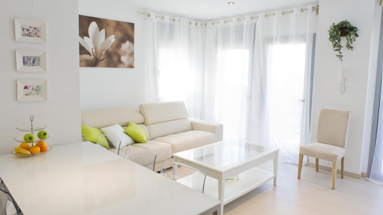 Tranquil Duplex In Sitges, Barcelona,Sea Views, Parking, Terrace Apartman Kültér fotó