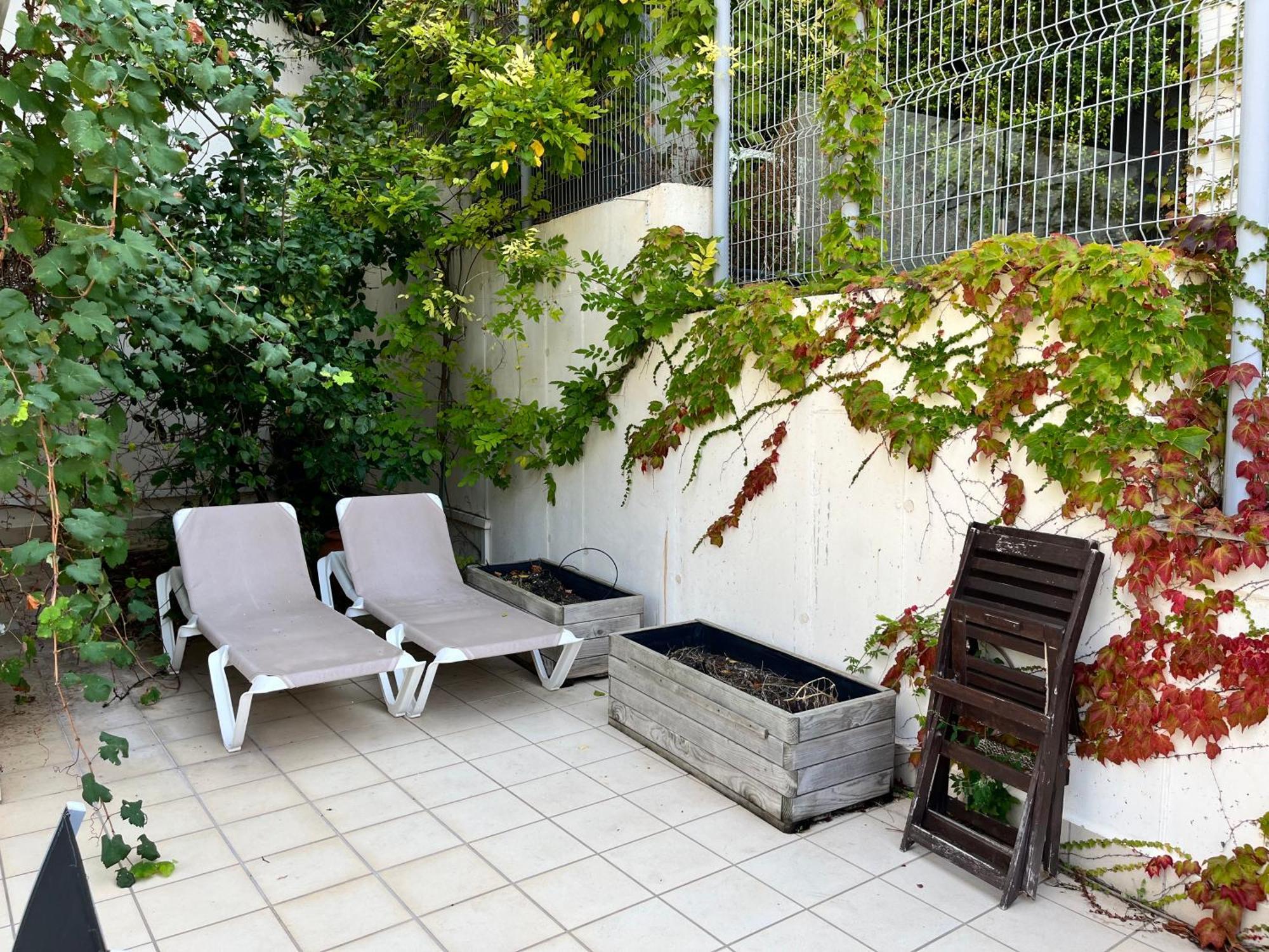 Tranquil Duplex In Sitges, Barcelona,Sea Views, Parking, Terrace Apartman Kültér fotó